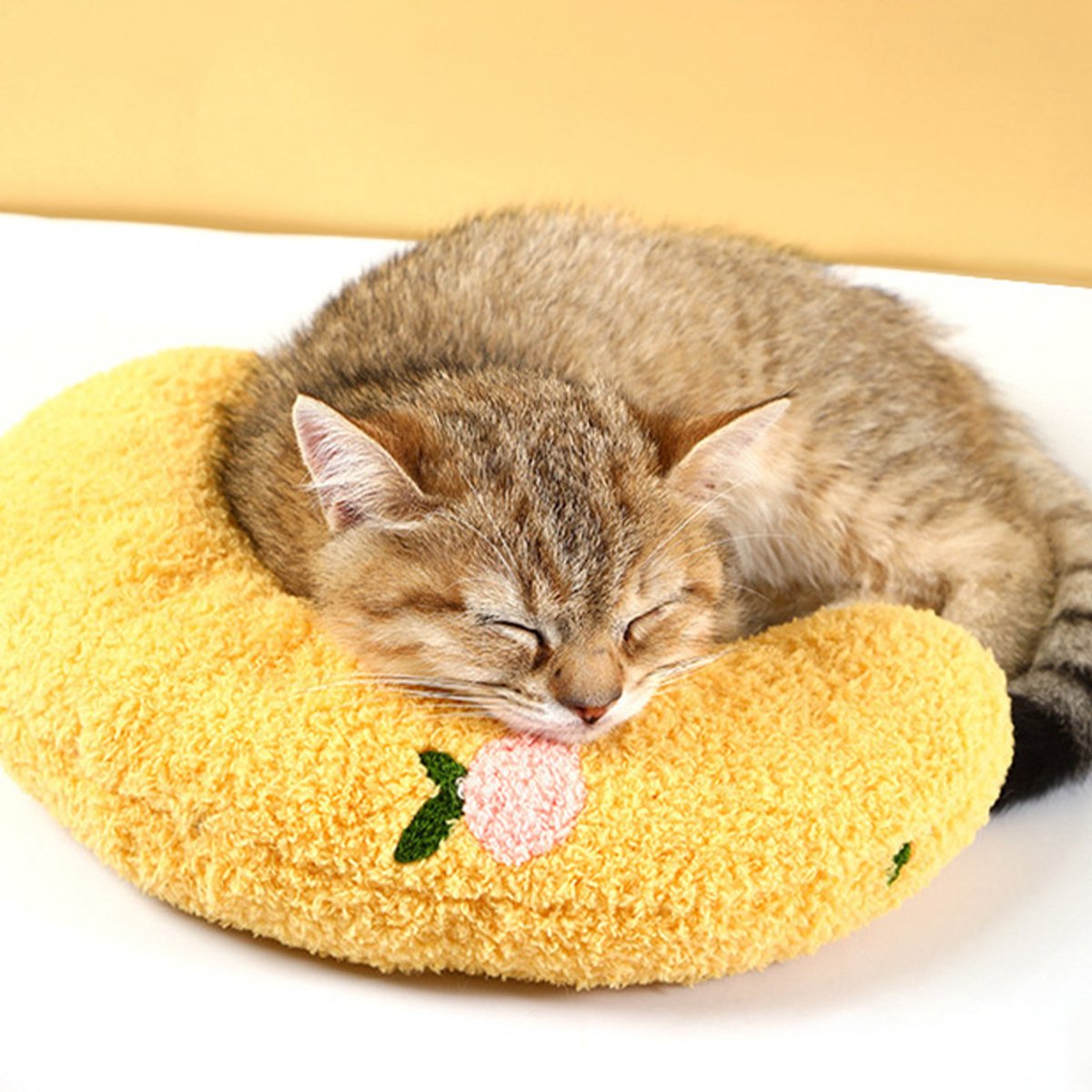 Pet Cushion - Soft Plush Pet Cushion - Cute Patterned Pet Mat - Comfortable Neck Support - Suitable for Cats and Dogs - Yellow - Main product image