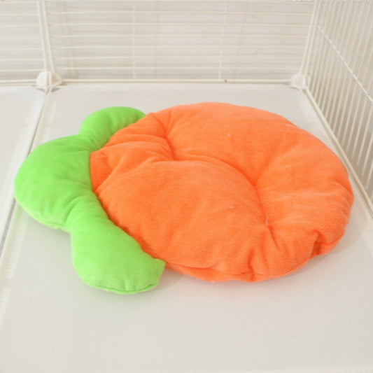 Pet Sleeping Mat - Warm Blanket - Soft Fabric - Cute Radish Shape - Suitable for Cats and Dogs (M-32*43cm) - Main product image