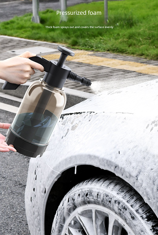 Black 2L Handheld Car Wash Foam Sprayer Pump Action Pressure Cannon with 2 Nozzles for Auto Detailing and Garden Watering Heavy Duty 55 Degree Fan Spray - Product image 5