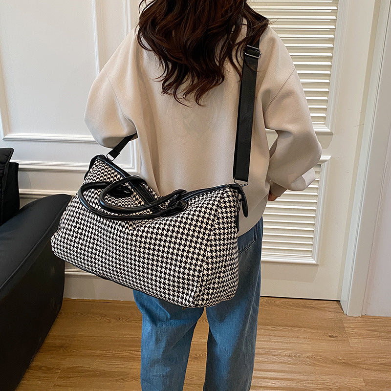 Black Large Capacity Knitted Travel Bag with Shoe-Zone - Weekend Overnight & Carry-on Gym Bag - Product image 3